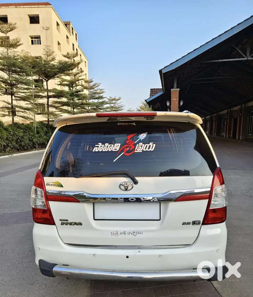 Toyota Innova Diesel 2011 Year