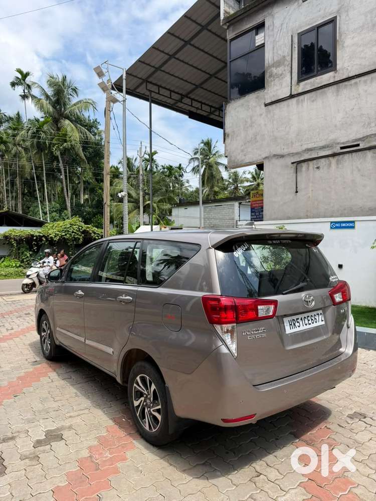 Toyota Innova Crysta 2.8 Gx At, 2021, Diesel