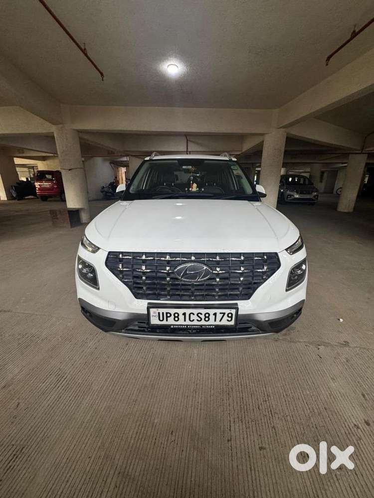 2021 Hyundai Venue S Plus  1st Owner  23,000 Km  Service Records