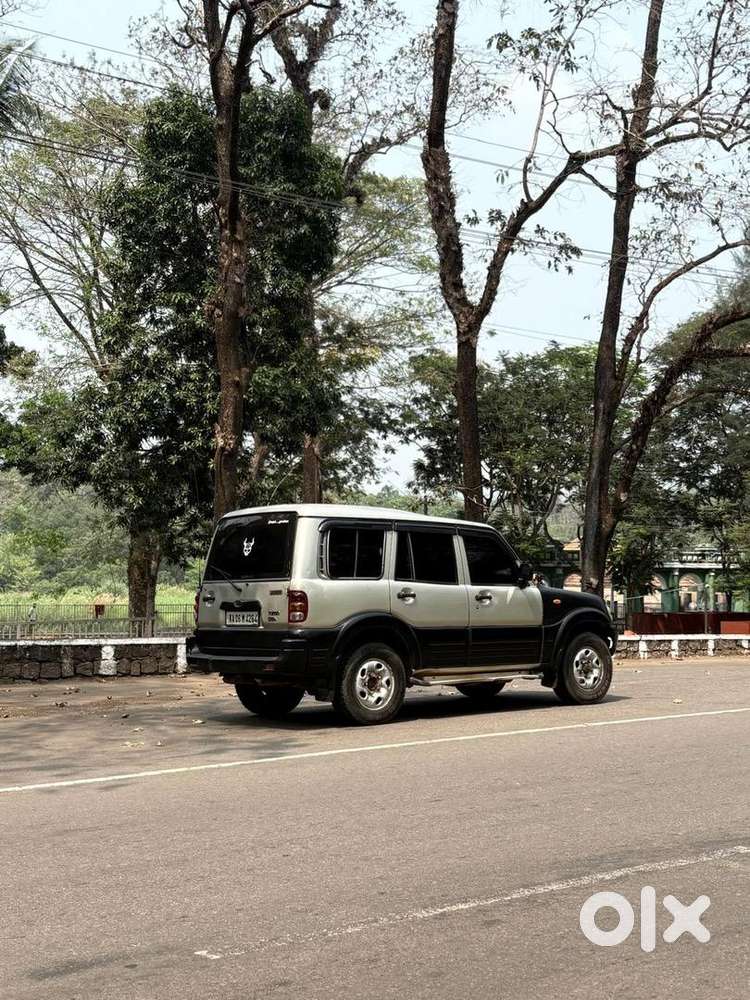 Mahindra Diesel Car 2005