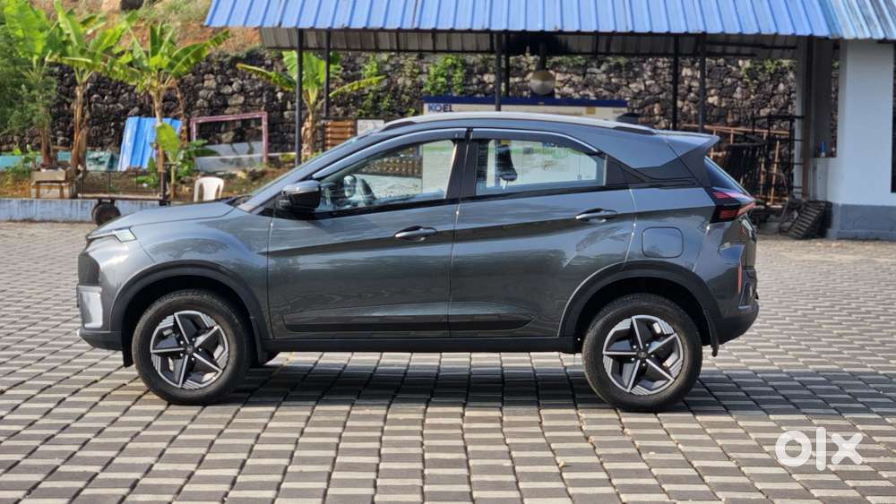 Tata Nexon Creative 1.2 Revotron Petrol 6 Mt, 2023, Petrol