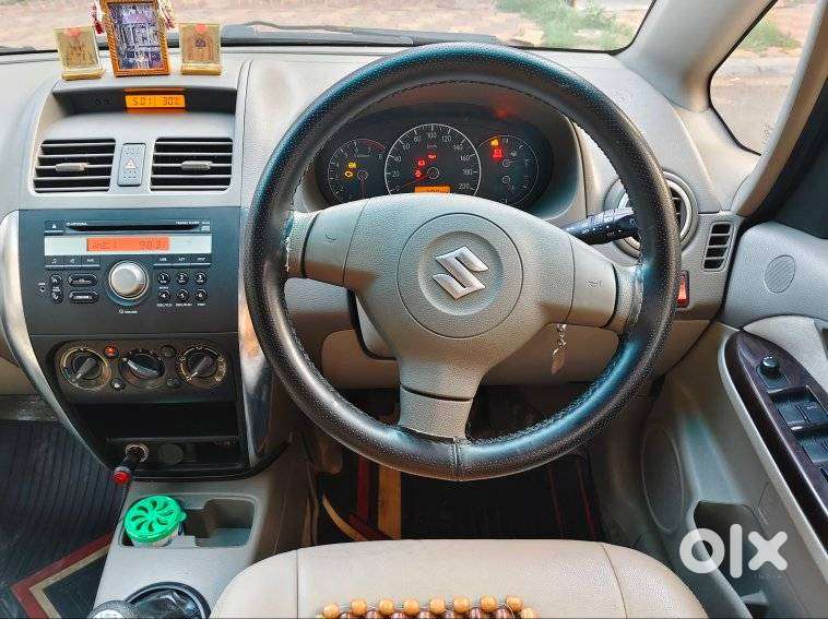 Maruti Suzuki Sx4 Vxi Bsiv, 2011, Petrol