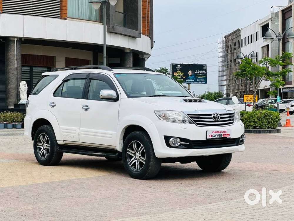 Toyota Fortuner 3.0 4x4 Manual, 2011, Diesel