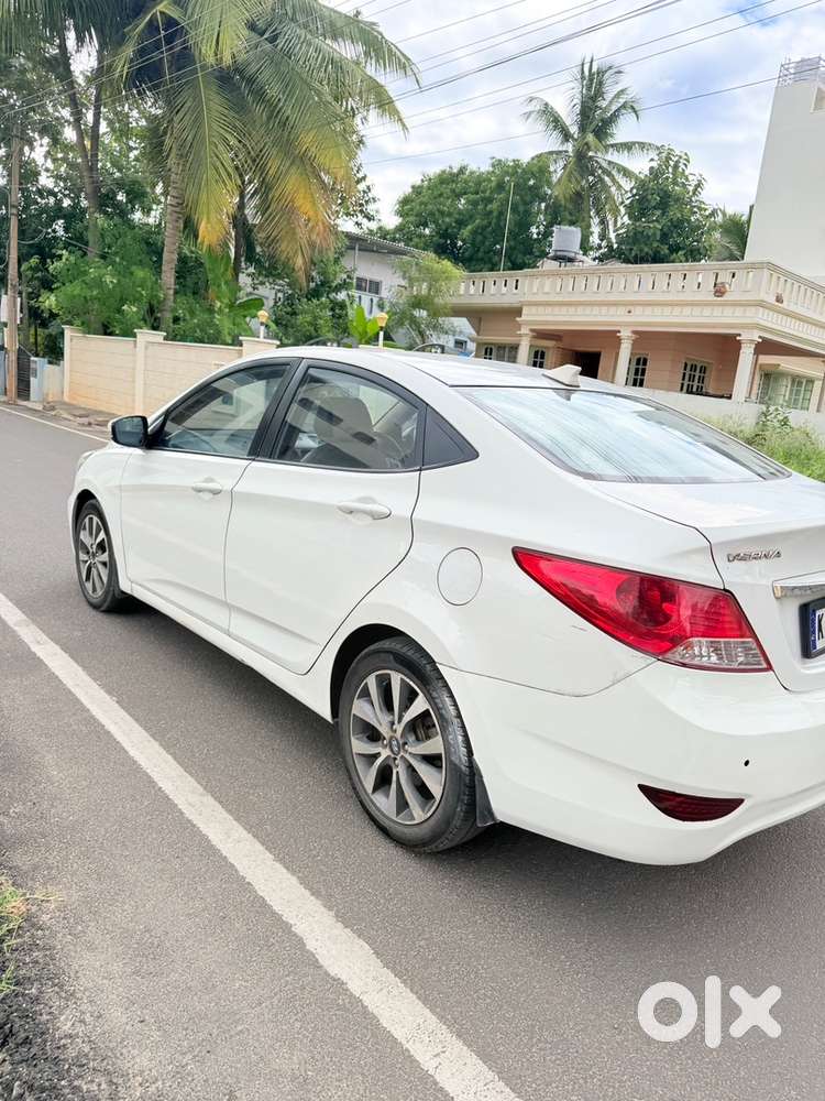 Hyundai Fluidic Verna 2014 Diesel Manual