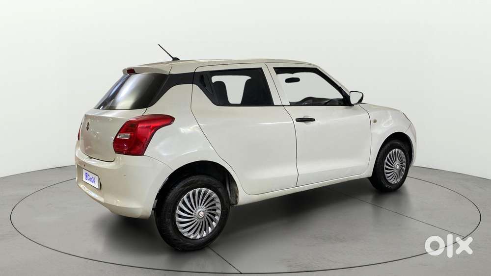 Maruti Suzuki Swift Vvt Lxi, 2022, Petrol
