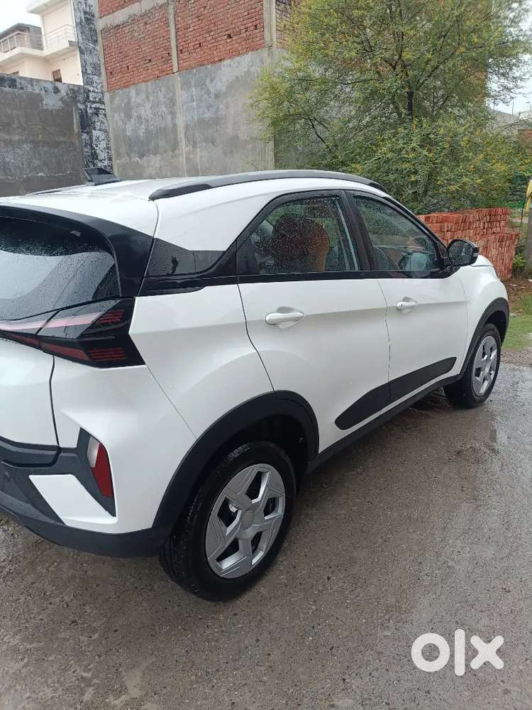Tata Nexon Fearless Pr 2026 Km Driven Diesel Manual