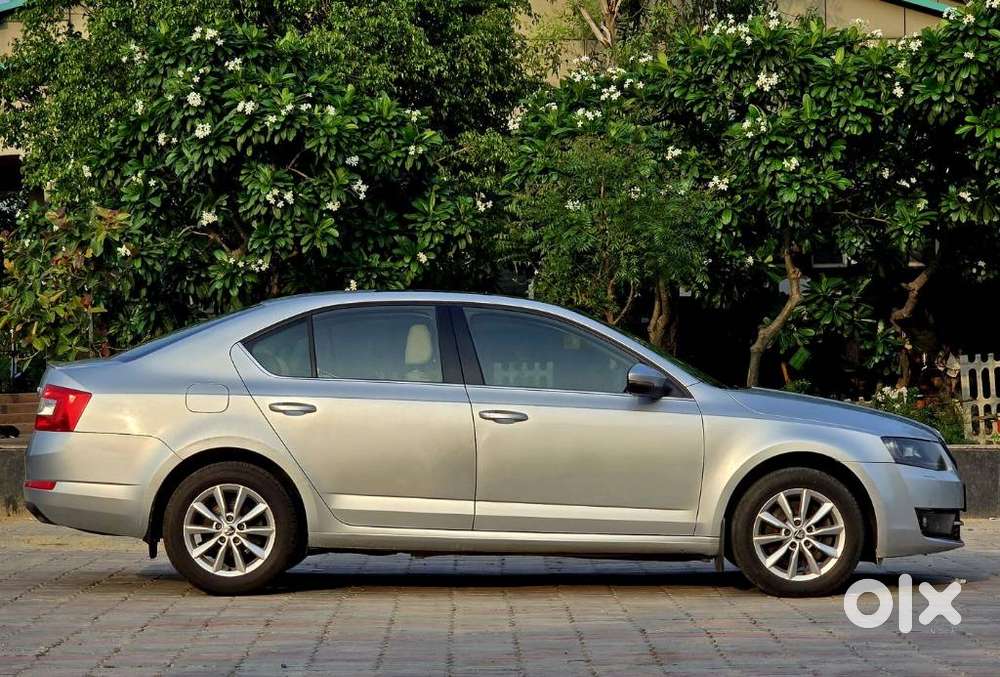 Skoda Octavia Elegance 1.8 Tsi At, 2016, Petrol