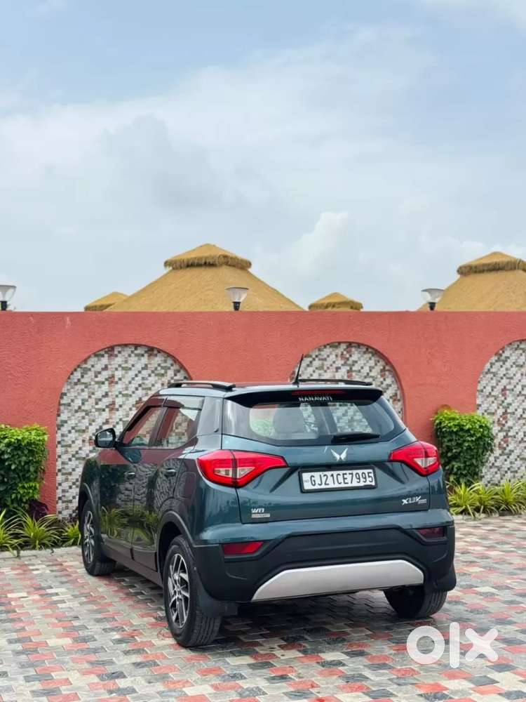 Mahindra Xuv300 W8 Option Diesel, 2023, Diesel
