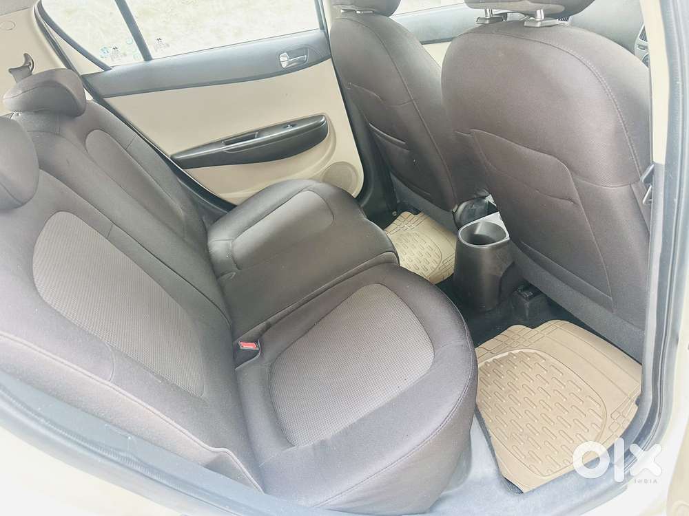 Hyundai I20 Sportz 1.4 Crdi 6 Speed Bs-iv, 2013, Diesel