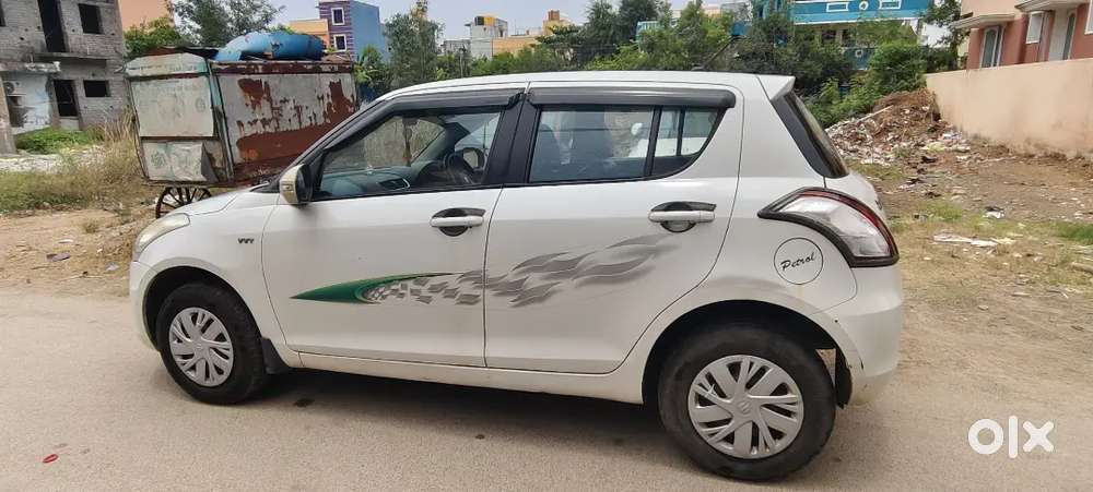 Maruti Swift 2016 Petrol - Single Owner, Good Condition &low Kilometre