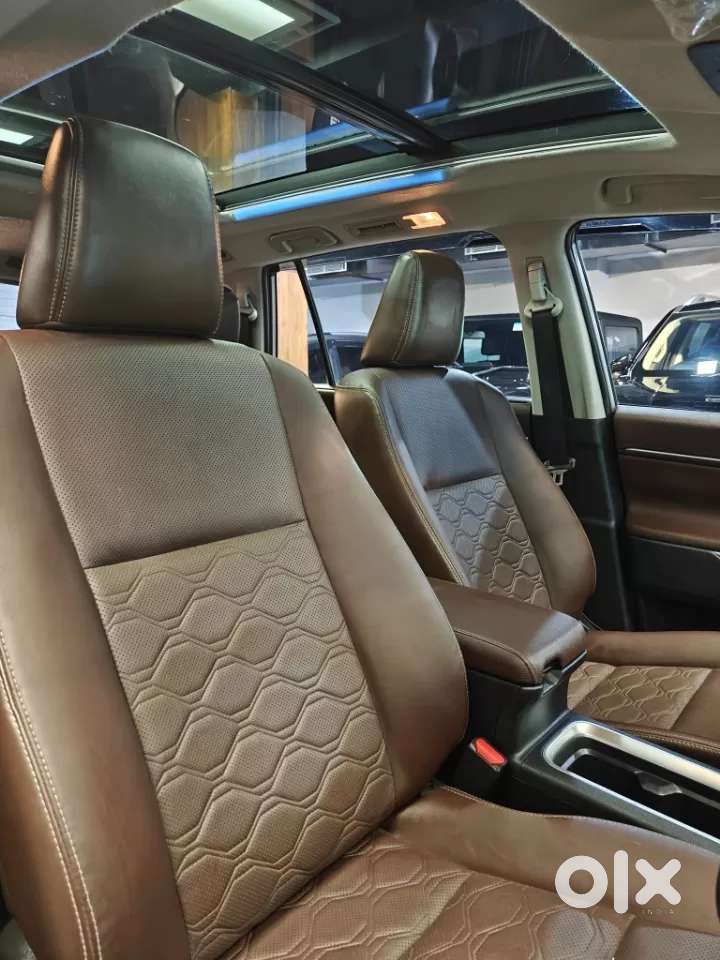 Toyota Innova Hycross 2.0 Zx Hybrid 7 Str, 2024, Petrol