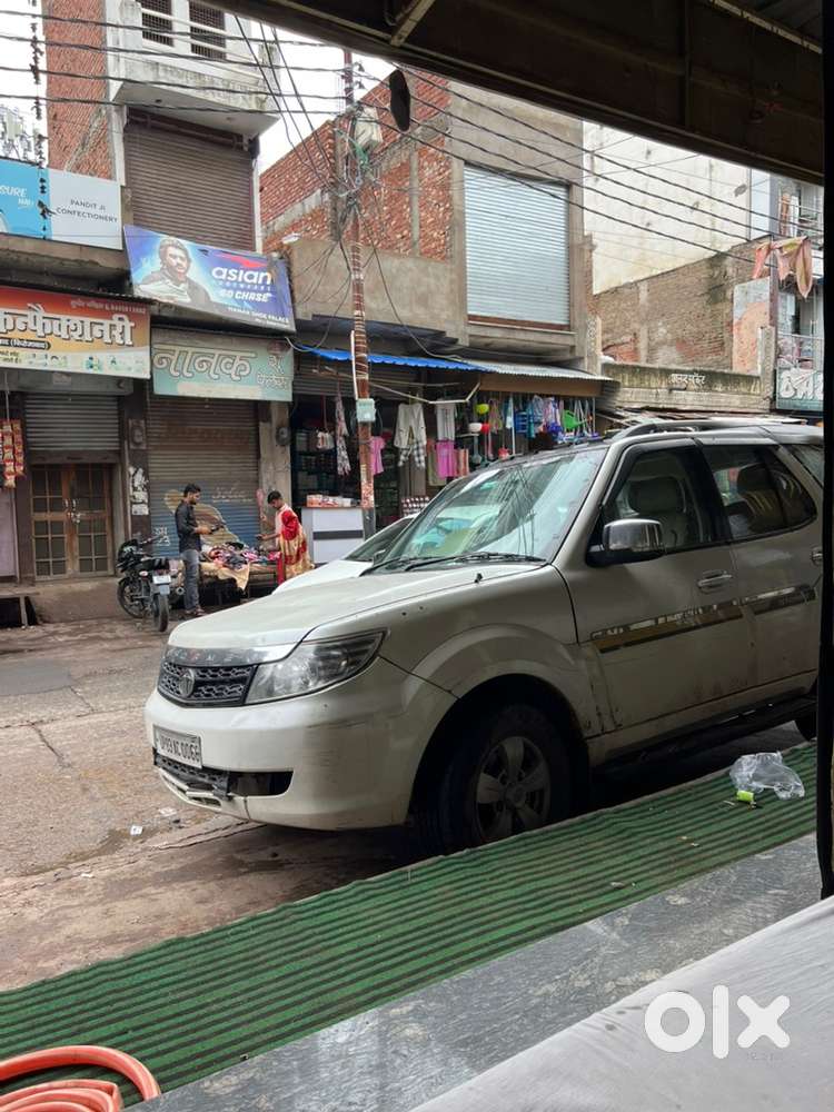 Tata Safari Storme 2014