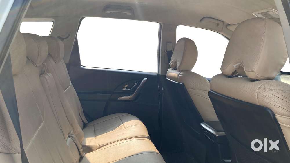 Mahindra Xuv500 W7, 2018, Diesel