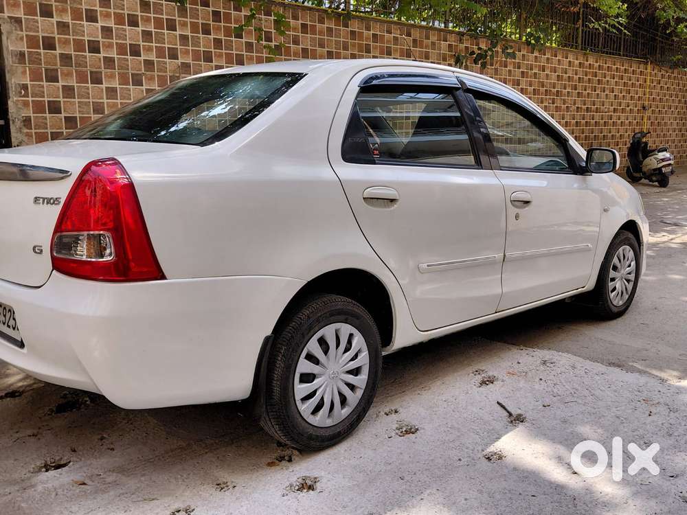 Toyota Etios 2010-2012 G, 2011, Petrol