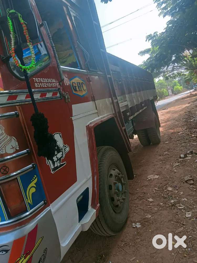 Ashok Leyland Stile 2013 Diesel 300000 Km Driven
Price 1100000