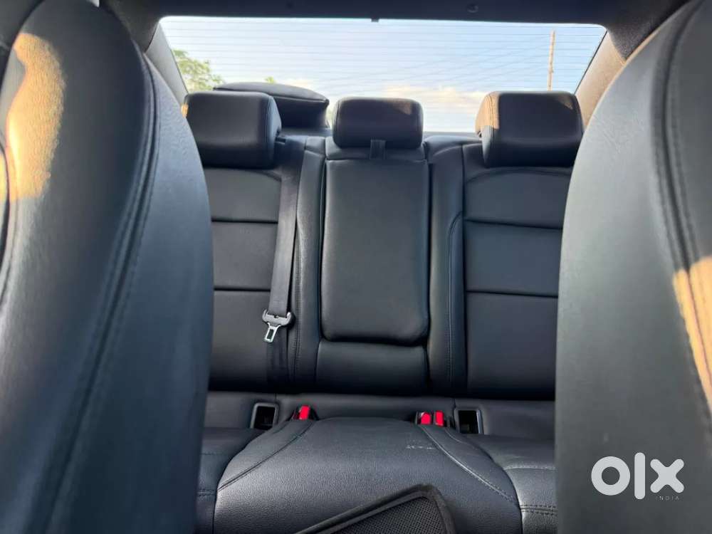 Skoda Slavia Ambition 1.0l Tsi At, 2025, Petrol