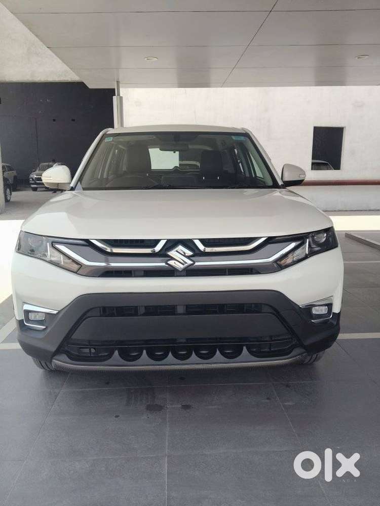Maruti Suzuki Brezza 1.5 Lxi Smart Hybrid, 2025, Petrol