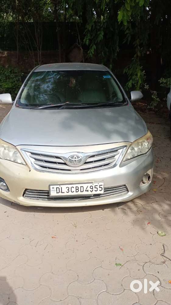 Toyota Corolla Altis 2011 Petrol