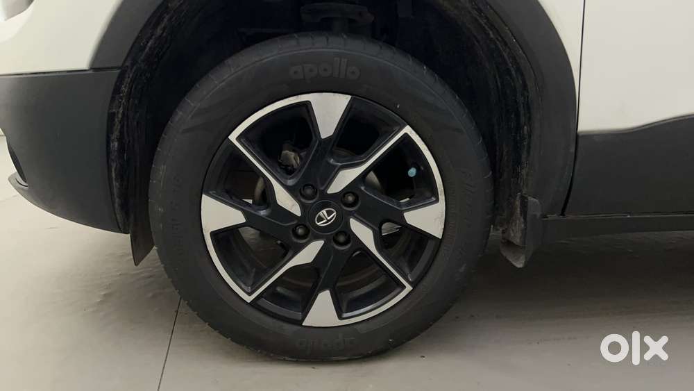 Tata Punch 1.2 Revotron Creative Dual Tone, 2022, Petrol