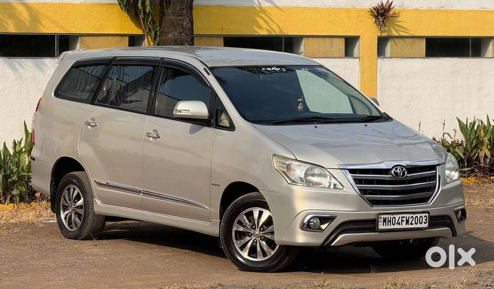 Toyota Innova 2.5 Vx (diesel) 7 Seater Bs Iv, 2015, Diesel