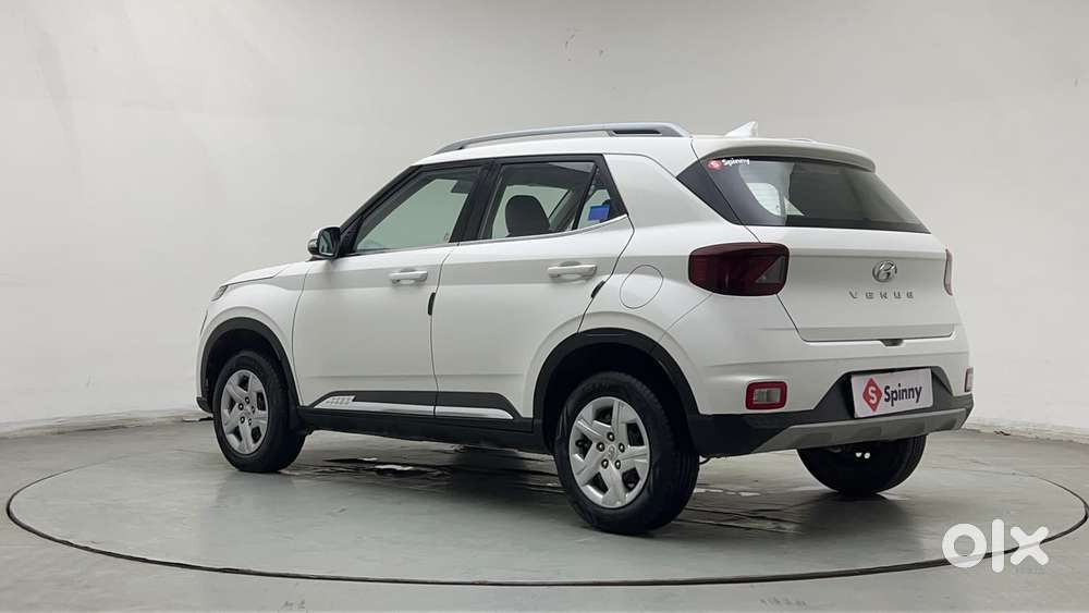 Hyundai Venue 1.2 S Plus, 2022, Petrol