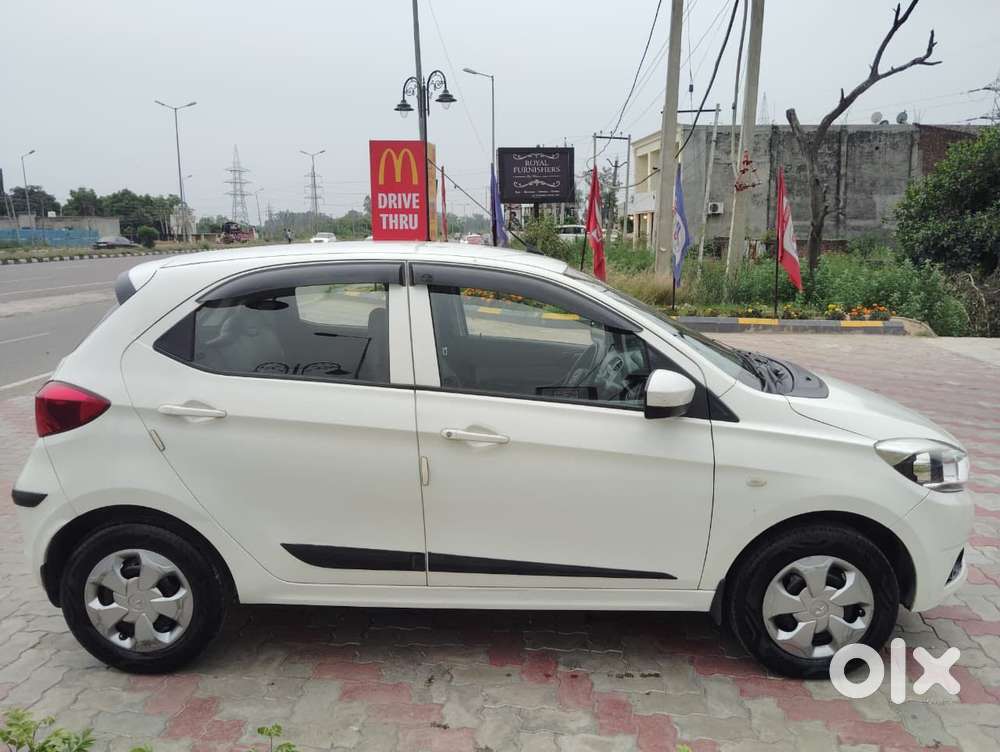 Tata Tiago 1.2 Revotron Xt (o), 2019, Petrol