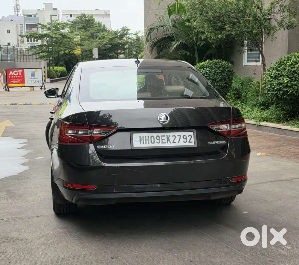 Skoda Superb 2017 L&k Automatic Petrol 83000 Km