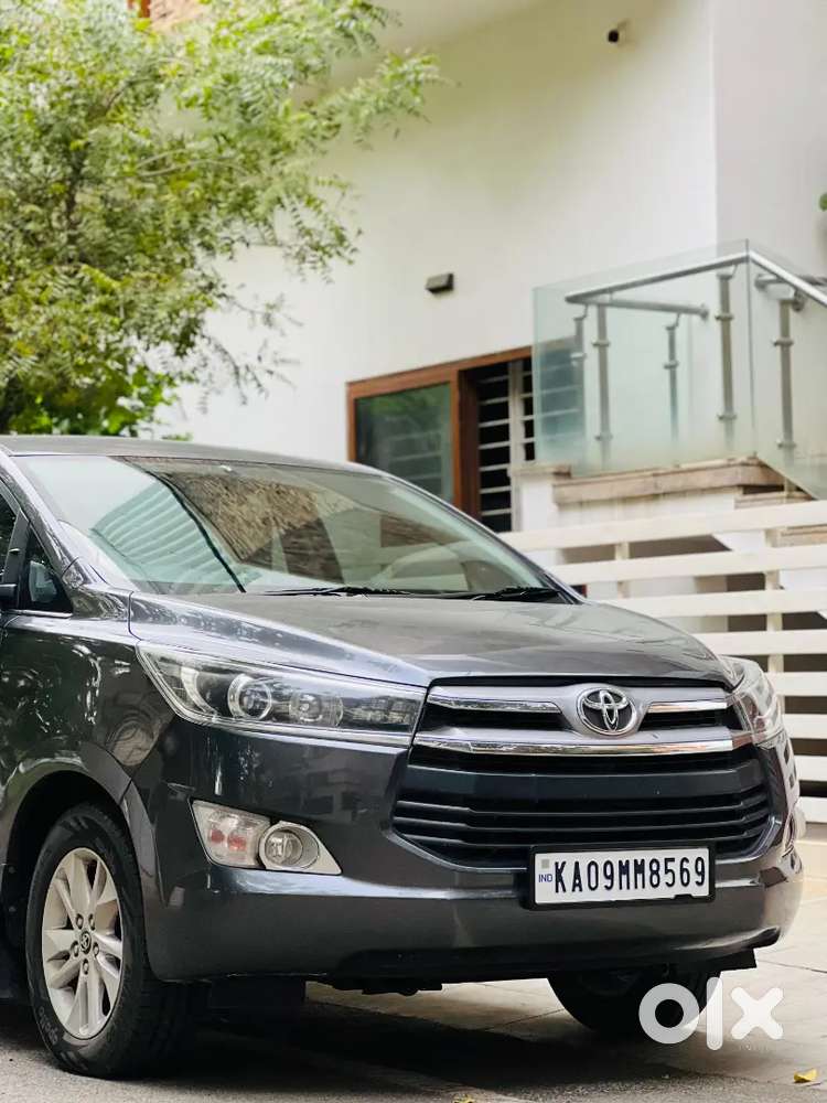 Toyota Innova Crysta 2016