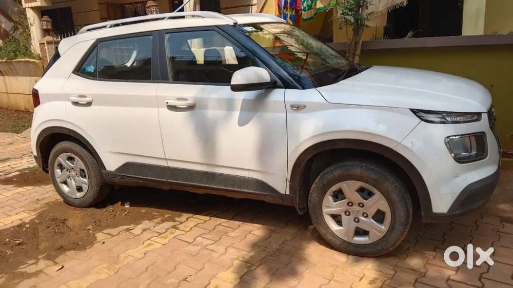 Hyundai Venue Se Petrol 2020