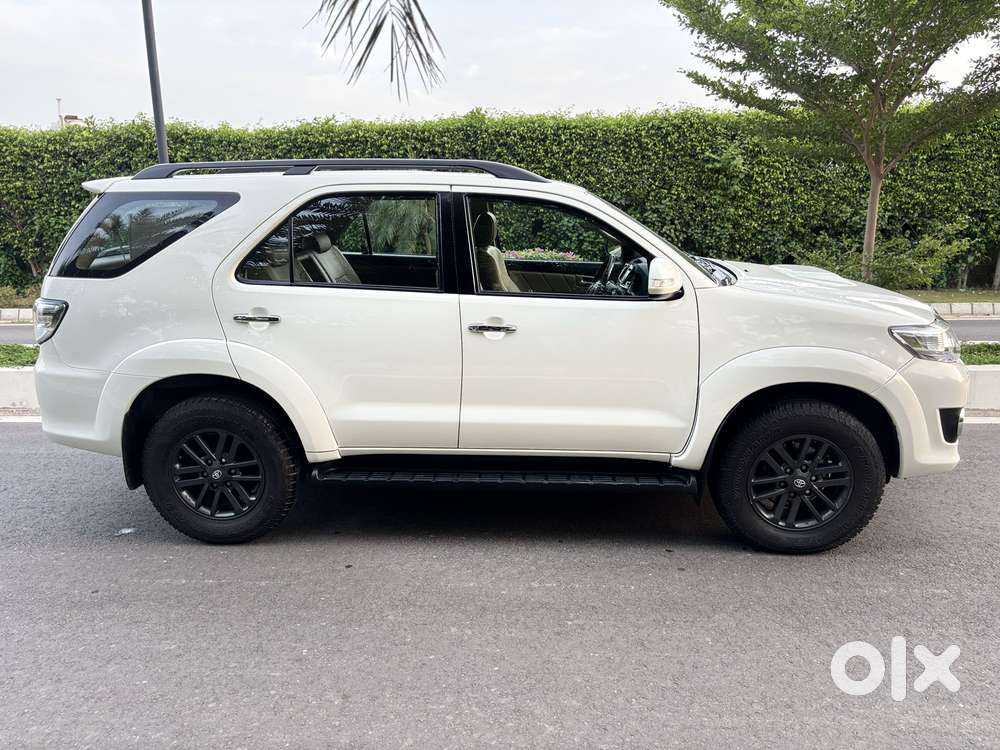 Toyota Fortuner 4x2 4 Speed At, 2015, Diesel