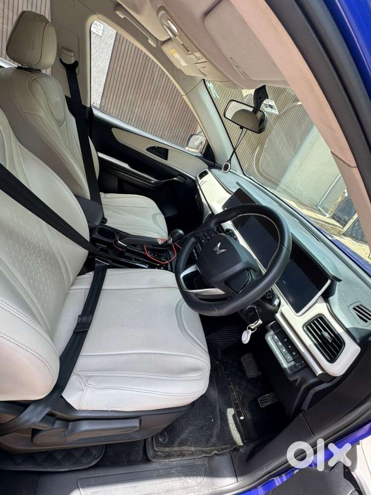 Mahindra Xuv700 Petrol 2024