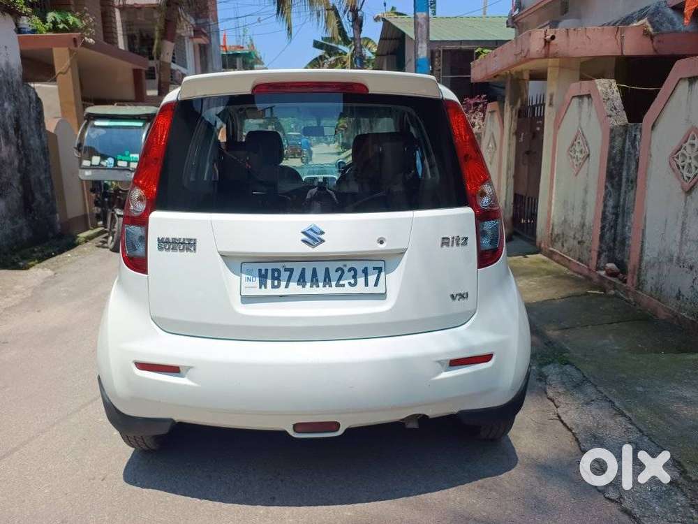 Maruti Suzuki Ritz Vxi, 2013, Petrol