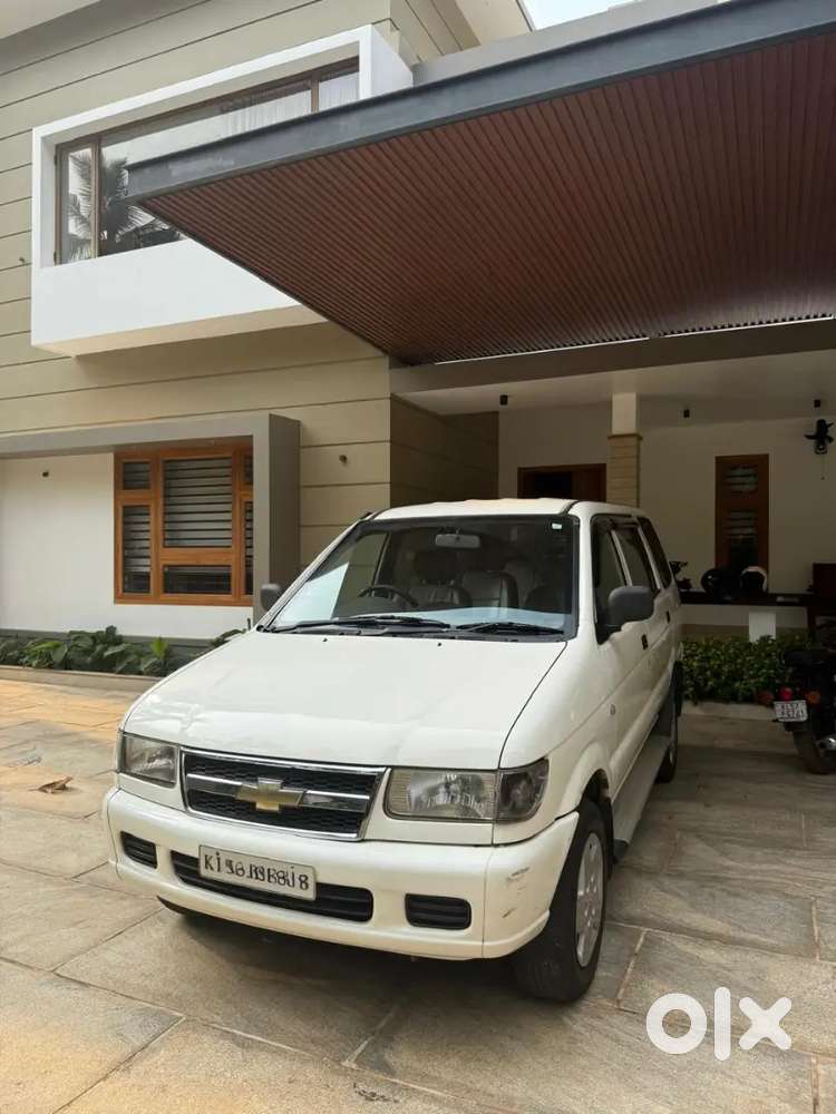 Chevrolet Tavera Neo 2011 Diesel Well Maintained