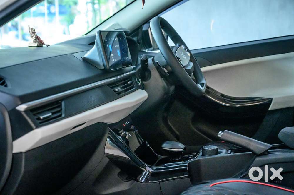 Tata Nexon Creative Plus 1.2 Revotron Petrol 6 Amt, 2025, Petrol