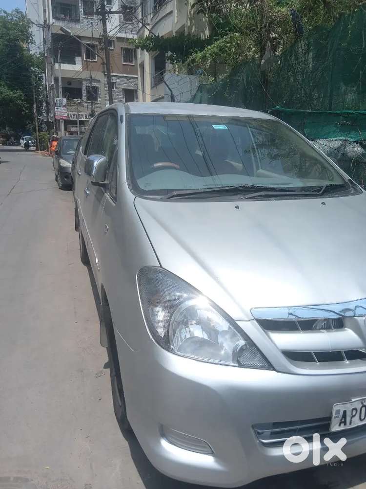 Toyota Innova 2007 Diesel 250000 Km Driven