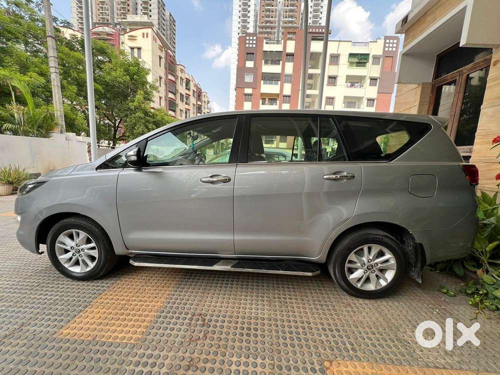 Toyota Innova Crysta 2016