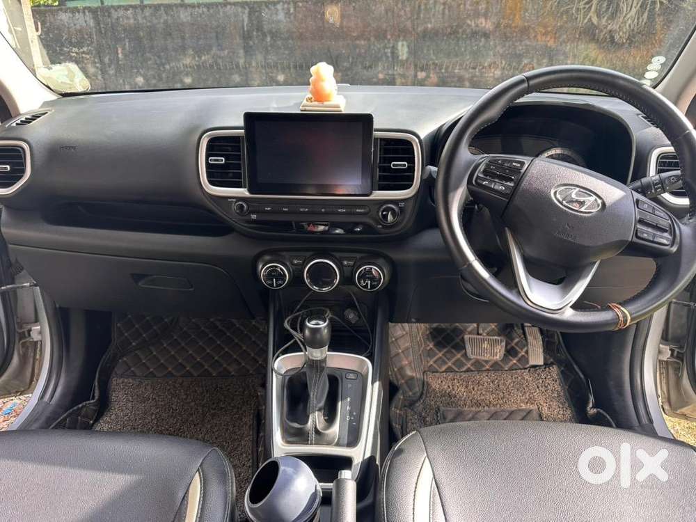 Hyundai Venue 2019 Petrol Well Maintained