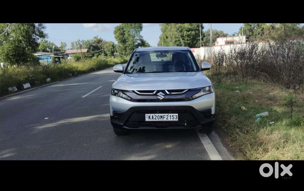 Maruti Suzuki Brezza 1.5 Lxi Smart Hybrid, 2023, Petrol