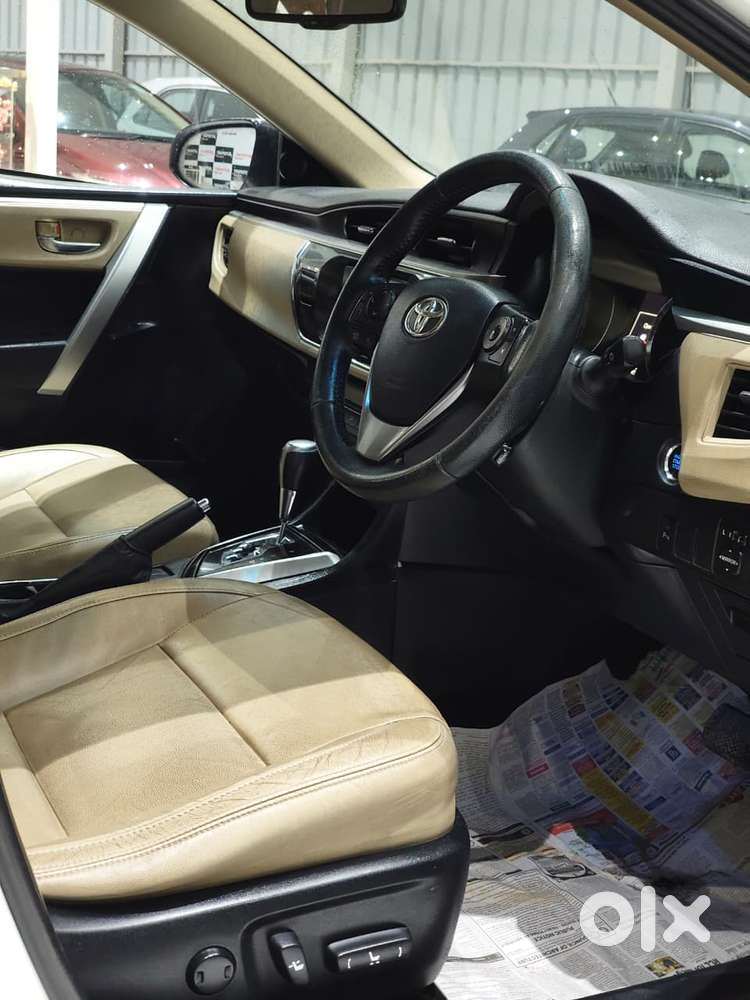 Toyota Corolla Altis VL MT, 2016, Petrol