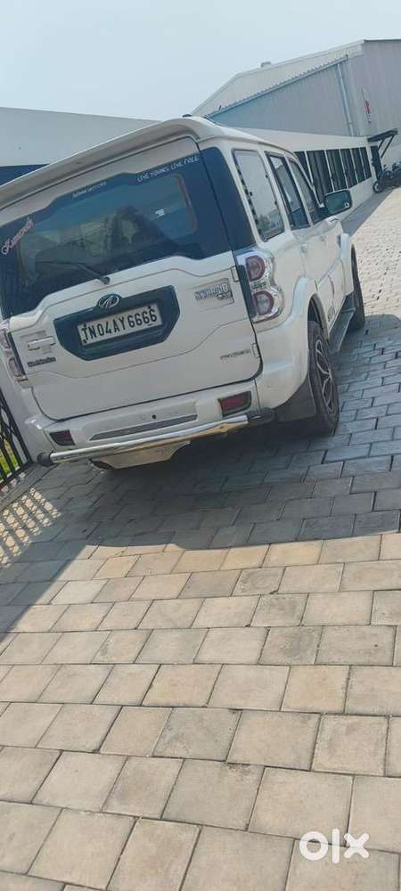 Mahindra Diesel 2017 Car