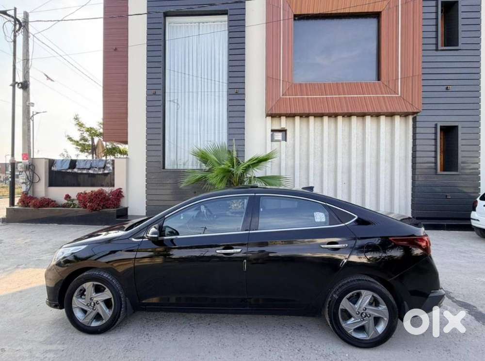 Hyundai Verna Crdi Vgt Sx 1.5, 2022, Diesel