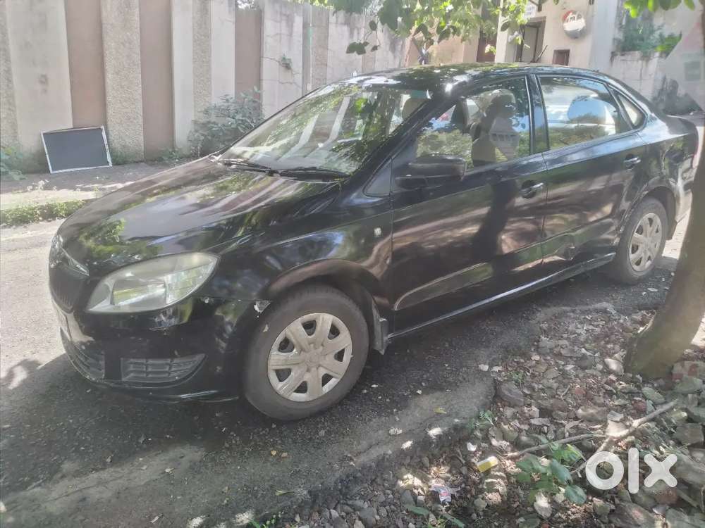Skoda Rapid 1.6 Active 2014