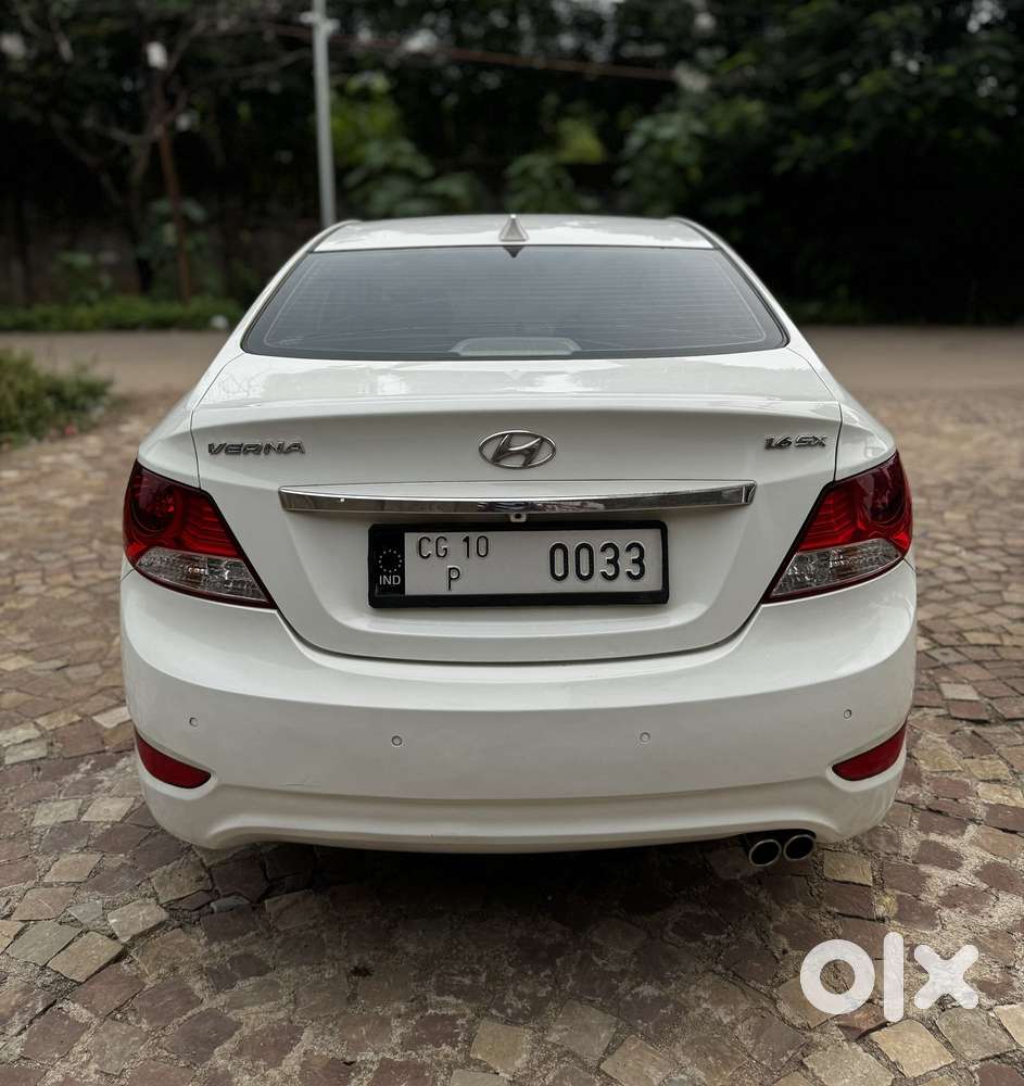 Hyundai Verna Fluidic 1.6 Vtvt Sx Opt, 2014, Petrol