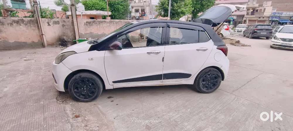 Hyundai Grand I10 2015 Year