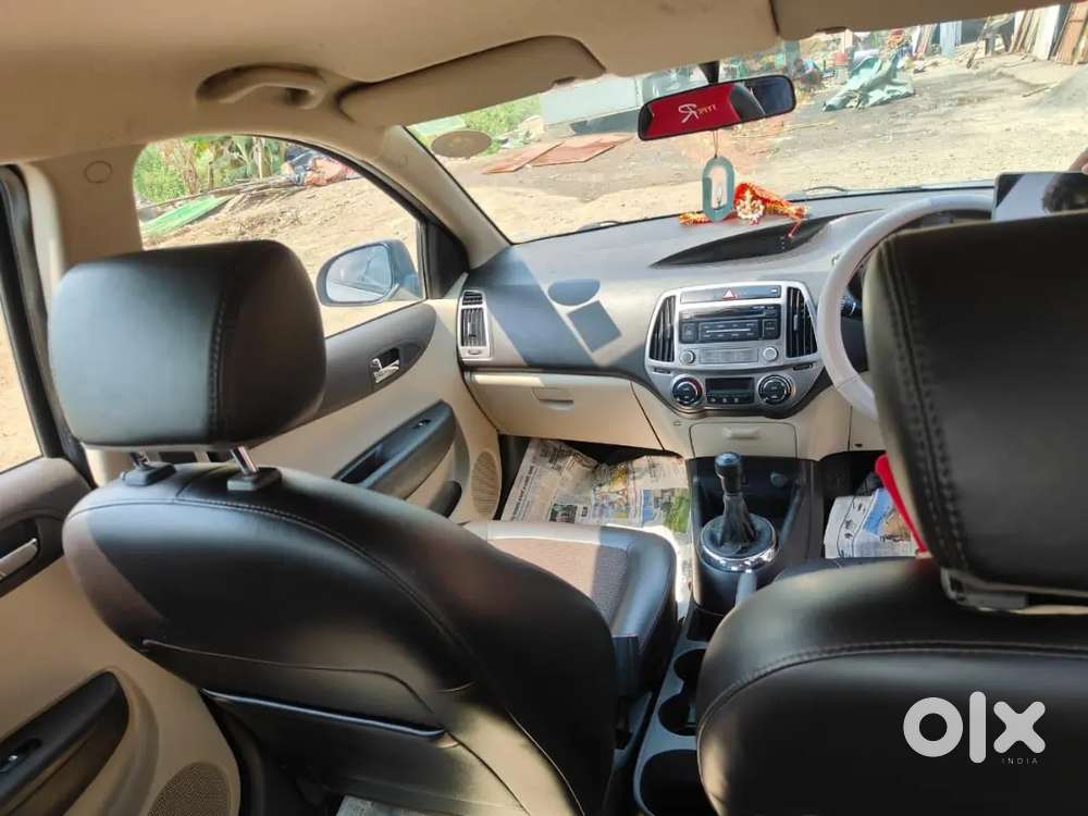 Hyundai I20 2012 Petrol 65000 Km Driven With Showroom Record