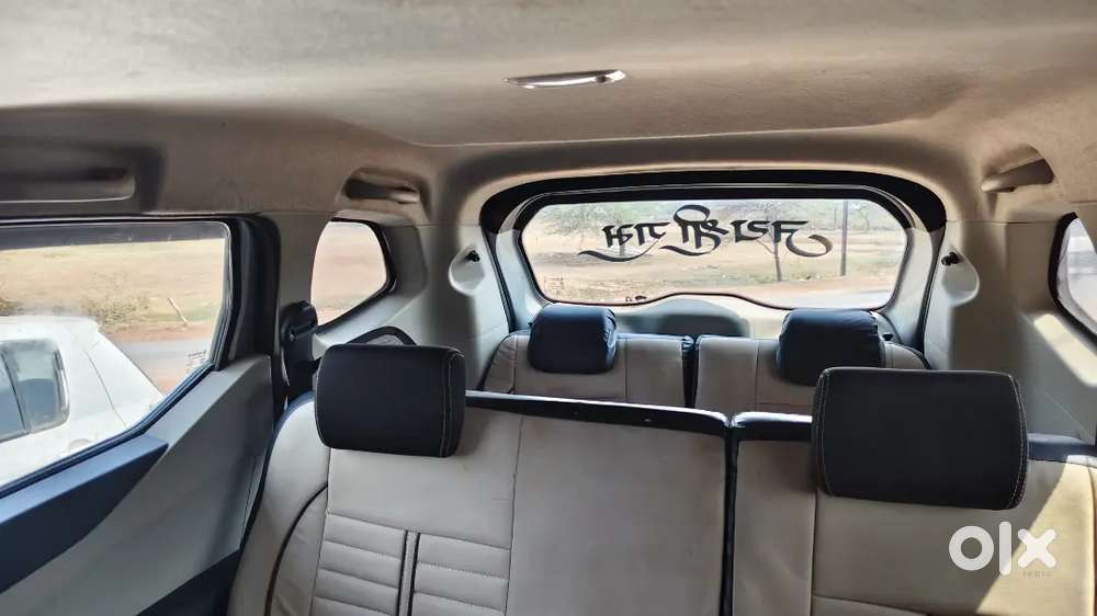 चारों टायर न्यू है बैटरी भी न्यू Led हैडलाइट ब्रांडेड