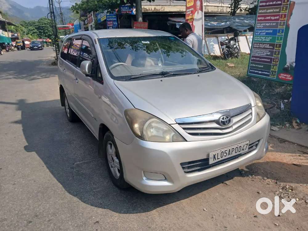 Toyota Innova V 2005