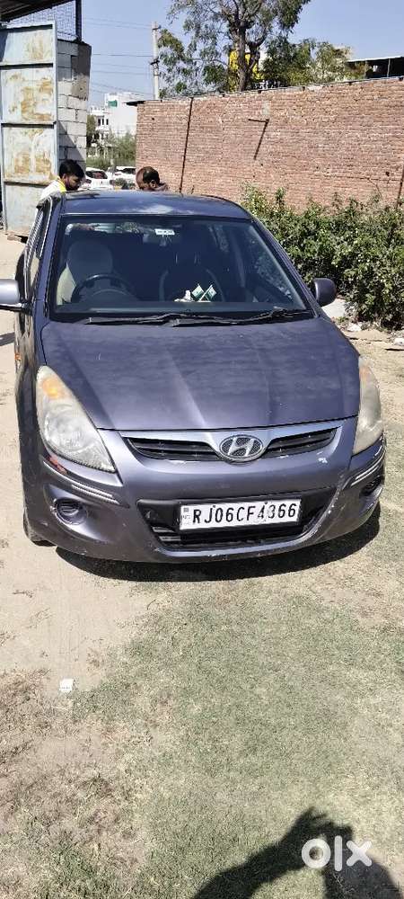 Hyundai I20 2011 Petrol Well Maintained
