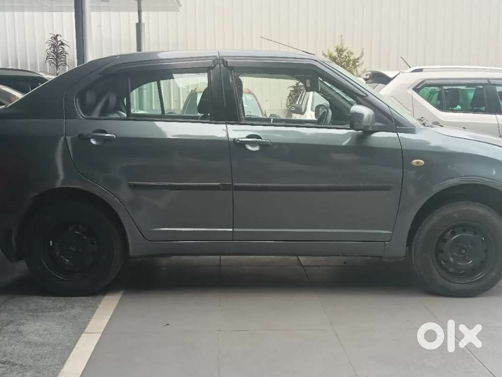 Maruti Suzuki Swift Vxi, 2010, Petrol