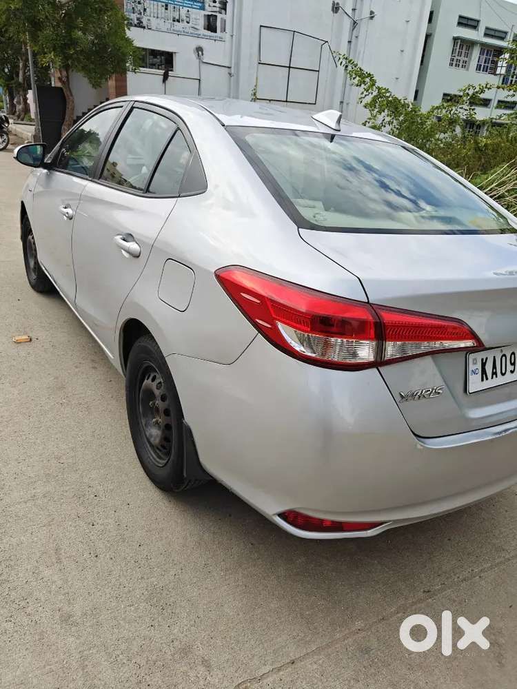 Toyota Yaris Petrol& Cng 2019